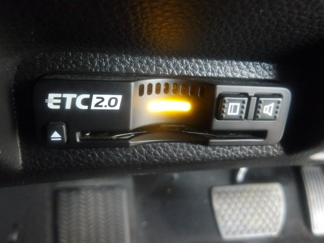 ヴェゼル1.5 e:HEV X