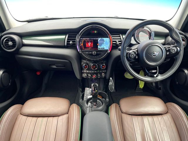 �A���ԃO���[�v���݌ɐ���2,000��!�S���̌n��X���烁�[�J�[�E�Ԏ��킸���Љ�o����̂ŁA���Ȃ��Ƀs�b�^���̂��Ԃ�������͂��ł���܂��͂��₢���킹��������