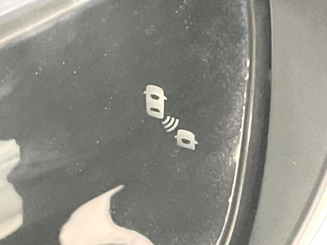 �y������p���m�z���s���A�h�A�~���[�̎��p�ɂȂ�₷���ӏ��Ɍ㑱�Ԃ��ڋ߂���ƃT�C�h�~���[�t�߂Ɍx����\���A�h���C�o�[�ɒ��ӊ��N�����Ă���܂��B