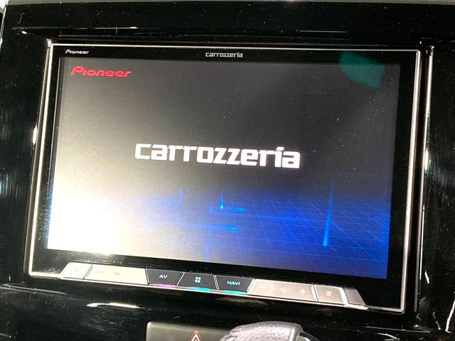 �y���ʃi�r�z�l�C�̑�^8�C���`�i�r�𑕔��B���݊��̂�����ʂ̓C���p�N�g��!�i�r���p���̃}�b�v�\���͌��₷���A�e���r��DVD�͗Տꊴ���A�b�v!�����̃h���C�u���O�b�Ɗy�����Ȃ�܂���