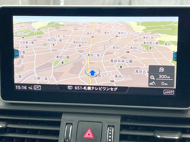 ��MMI�����i�r:��̊��̂���i�r�́A����������ԓ������o���Ă���܂��B�I�[�f�B�I�@�\���[�����Ă���܂��̂ŁA�^�]�����y���߂܂���