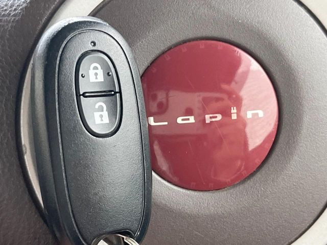 �y�L�[���X�X�^�[�g�V�X�e���z�J�o����|�P�b�g�ɓ��ꂽ�܂܂ł��h�A�̎{���E�������\�ȃX�}�[�g�L�[�𑕔��B�G���W���̃I���E�I�t�����J�M�����o���K�v����������Ƃ��Ă��֗��ł���