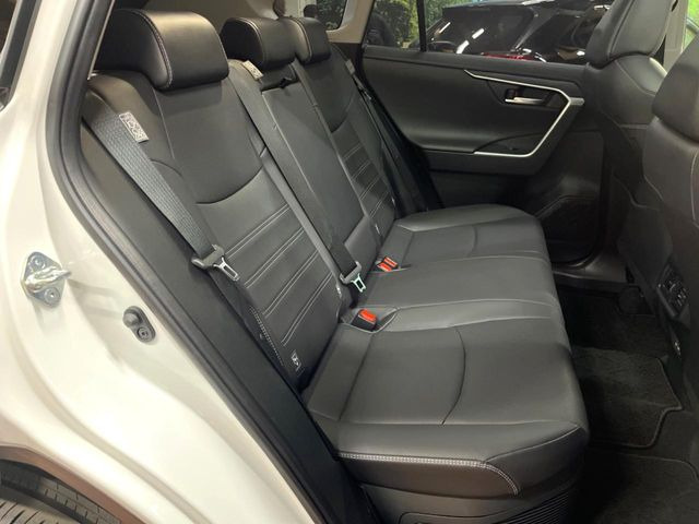 �L�X�Ƃ���2��ڃV�[�g�͋��Z���������A���S�n�����K!�F�B��Ƒ��Ƃ̂��o�����ɂ҂�����ł��B�x�r�[�V�[�g��`���C���h�V�[�g�g�p�������K�ɂ��߂�������������\���ȋ�Ԃ��m�ۂ��Ă��܂��B