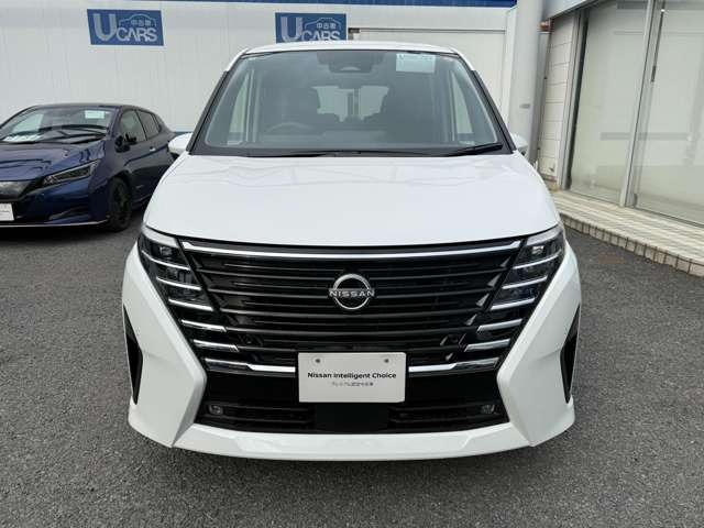 セレナ1.4 e-POWER ハイウェイスターV