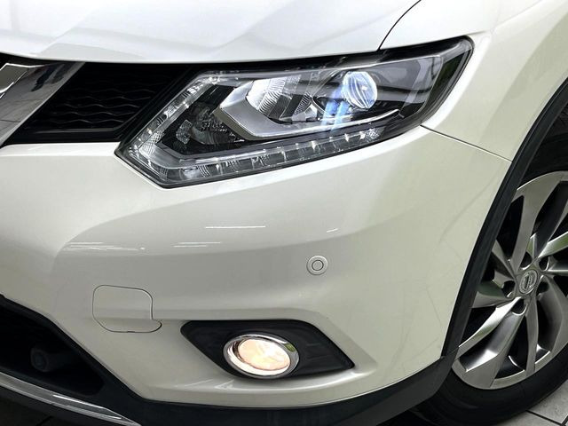 �yLED�w�b�h���C�g�z���V����ԑ��s�����ǍD�Ȏ��E���m�ۂ����S���ĉ^�]�ł��鍂�P�xLED�w�b�h���C�g�𑕔�!�_�����x�������A����d�͂��}�����Ă��܂��B