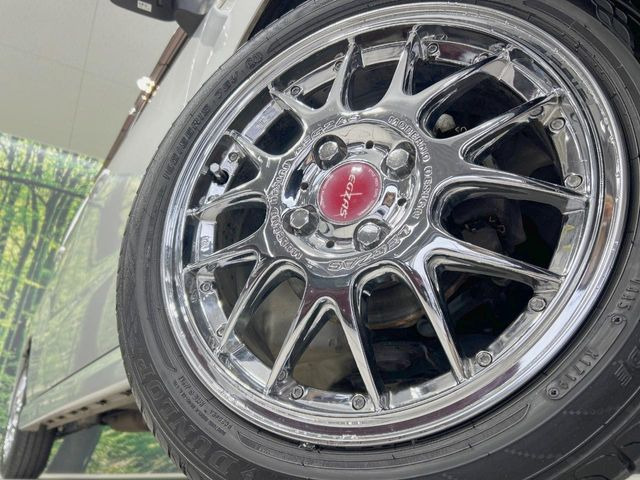 �y15�C���`�A���~�z�C�[���z�O�ςɃ}�b�`�����A���~�z�C�[���𑕒����Ă���܂��B�e��A���~�z�C�[����A�X�^�b�h���X�^�C�����戵�����Ă���܂��B���񂲑��k����������