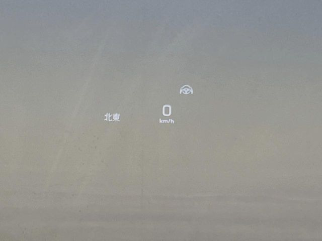 ���w�b�h�A�b�v�f�B�X�v���C:���݂̑��x�⑖�s�����f�W�^���\���ŉ^�]�ȑO���̃K���X�ɓ��e!�^�]���A���������炳���K�v�ȏ����m�F�ł���̂łƂ��Ă��֗��ň��S!