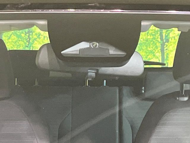 �y�z���_�Z���V���O�z���s���ɑO���̎ԗ�����F�����A�Փ˂������Ȏ��͌x��ƃu���[�L�ŏՓˉ���Ɣ�Q�y�����A�V�X�g�B�����S�Ƀh���C�u�����y���݂��������܂��B