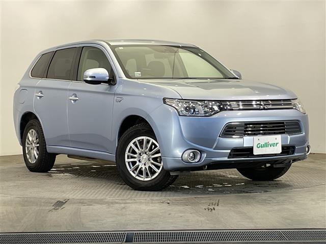 アウトランダーPHEV2.0 G ナビパッケージ 4WD