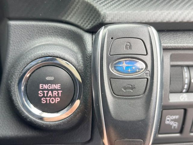 �y�A�N�Z�X�L�[&�v�b�V���X�^�[�g�z�J�o����|�P�b�g�ɓ��ꂽ�܂܂ł��h�A�̎{���E�������\�ȃX�}�[�g�L�[�𑕔��B�G���W���̃I���E�I�t�����J�M�����o���K�v�������A�{�^�����v�b�V�����邾����OK��