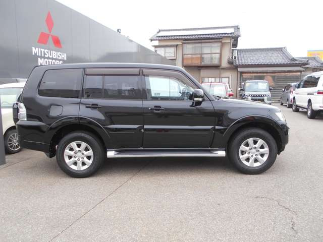 パジェロ3.2 ロング エクシード ディーゼル 4WD