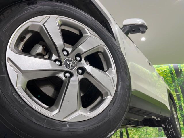 �y����18�C���`�A���~�z�C�[���z�O�ςɃ}�b�`���������A���~�z�C�[���𑕒����Ă���܂��B�e��ЊO�A���~�z�C�[����A�X�^�b�h���X�^�C�����戵�����Ă���܂��B���񂲑��k����������