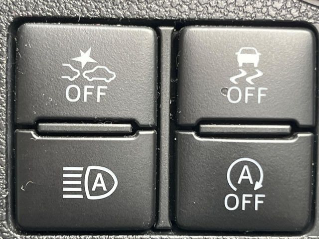 �y�X�}�[�g�A�V�X�g�z���s���ɑO���̎ԗ�����F�����A�Փ˂������Ȏ��͌x��ƃu���[�L�ŏՓˉ���Ɣ�Q�y�����A�V�X�g�B�����S�Ƀh���C�u�����y���݂��������܂��B