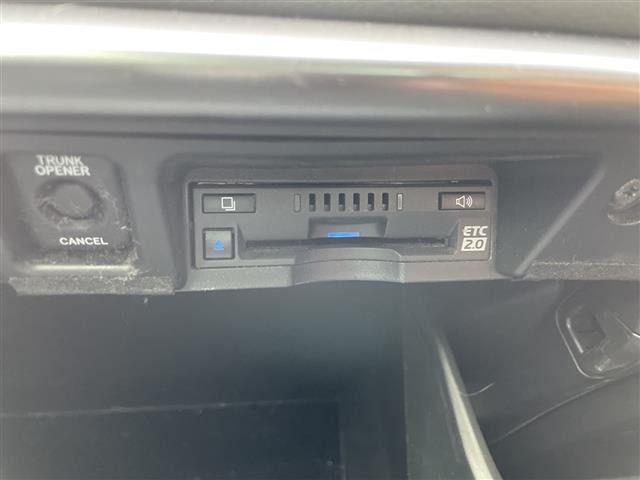 クラウンハイブリッド 2.5 RS