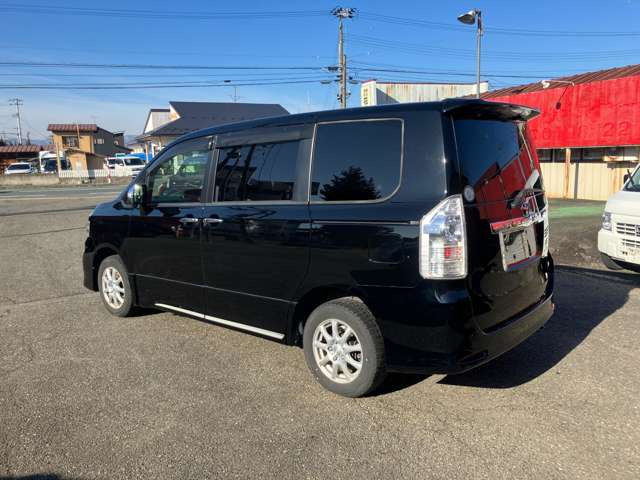 ヴォクシー2.0 ZS 煌 4WD