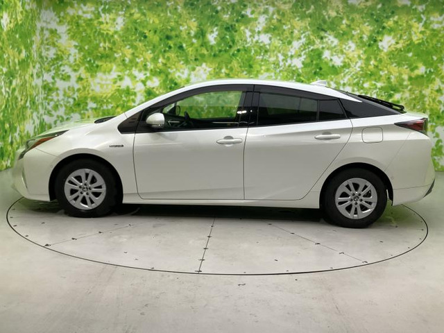 プリウス1.8 S セーフティ プラス