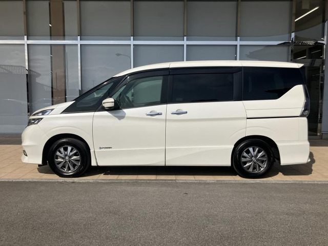 セレナ1.2 e-POWER ハイウェイスターV