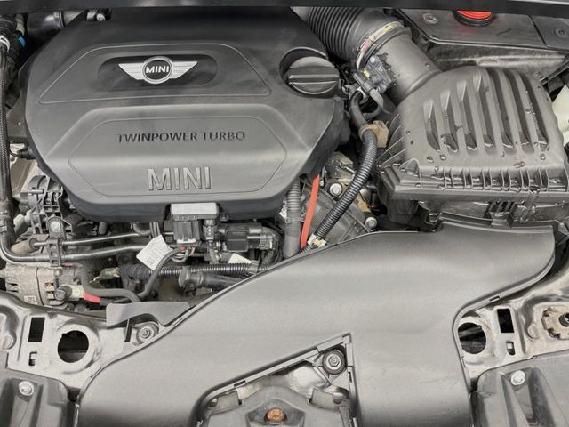 �����X�ł́A�e���[�J�[�̐�p�f�f�e�X�^�[�𓱓��B���Ǝ��i�����e�N�j�J���X�^�b�t���풓���Ă���܂��̂ŁA������̍ۂɂ����S���Ă����p���������܂��B