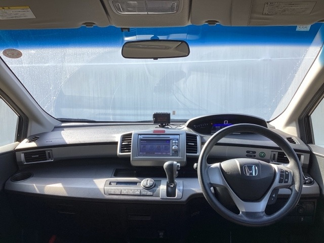 フリードハイブリッド1.5 ジャストセレクション