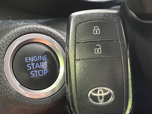 �y�X�}�[�g�L�[�z�J�o����|�P�b�g�ɓ��ꂽ�܂܂ł��h�A�̎{���E�������\�ȃX�}�[�g�L�[�𑕔��B�G���W���̃I���E�I�t�����J�M�����o���K�v����������Ƃ��Ă��֗��ł���