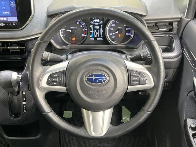 �y�����v�����X�e�A�����O�z�㎿�Ȋv���g�p���邱�ƂŁA��ɂ����������݂ƂĂ��^�]���₷���n���h���ł���