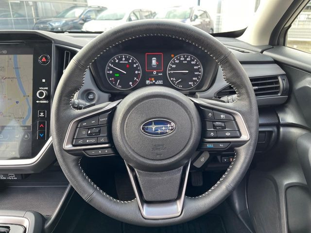 �y�����v�����X�e�A�����O�z�㎿�Ȋv���g�p���邱�ƂŁA��ɂ����������݂ƂĂ��^�]���₷���n���h���ł���