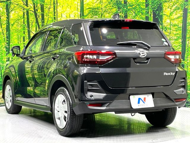 ☆全国のネクステージからお取り寄せが可能※!遠方の店舗に展示してあるクルマが気になる場合も、最寄りの店舗でご覧いただくことが可能です!是非私たちに要望をお聞かせください!※別途費用