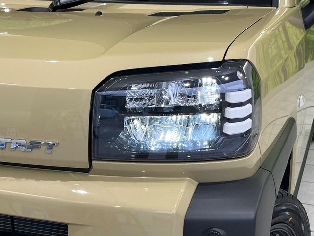 �yLED�w�b�h���C�g�z���V����ԑ��s�����ǍD�Ȏ��E���m�ۂ����S���ĉ^�]�ł��鍂�P�xLED�w�b�h���C�g�𑕔�!�_�����x�������A����d�͂��}�����Ă��܂��B