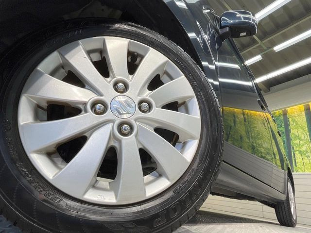 �y����14�C���`�A���~�z�C�[���z�O�ςɃ}�b�`���������A���~�z�C�[���𑕒����Ă���܂��B�e��ЊO�A���~�z�C�[����A�X�^�b�h���X�^�C�����戵�����Ă���܂��B���񂲑��k����������