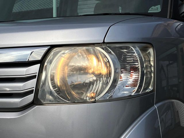 ���w�b�h���C�g��e�[�������v&�A���~�z�C�[�����̊e��R�[�e�B���O���I�X�X�����Ă���܂��B�{�H��̃����e�i���X�͐��􂢂�����OK��