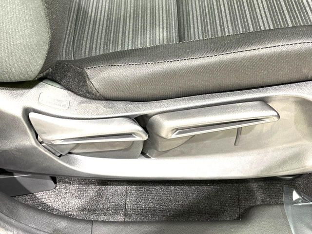 �h���C�o�[�ɂ���ĉ^�]���₷���|�W�V�����͈قȂ�A���̎Ԃ͂ǂ��Ȃ̂��s���Ȃ��Ƃ�����܂���ˁB�C�ɂȂ邨�Ԃ͓X���ŏ�荞��ł��m�F���������܂���