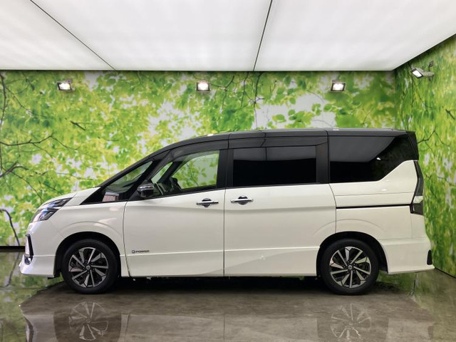 セレナ1.2 e-POWER ハイウェイスターV