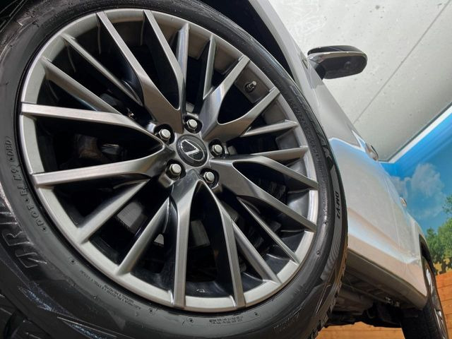 �y����20�C���`�A���~�z�C�[���z�O�ςɃ}�b�`���������A���~�z�C�[���𑕒����Ă���܂��B�e��ЊO�A���~�z�C�[����A�X�^�b�h���X�^�C�����戵�����Ă���܂��B���񂲑��k����������