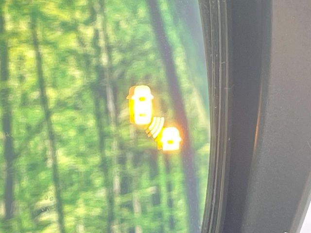 �y������p���m�z���s���A�h�A�~���[�̎��p�ɂȂ�₷���ӏ��Ɍ㑱�Ԃ��ڋ߂���ƃT�C�h�~���[�t�߂Ɍx����\���A�h���C�o�[�ɒ��ӊ��N�����Ă���܂��B