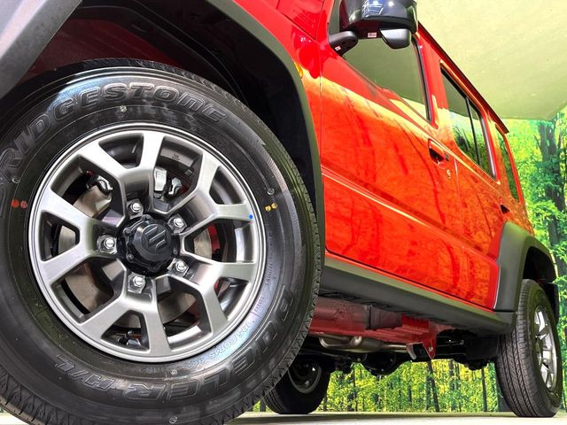 �y����15�C���`�A���~�z�C�[���z�O�ςɃ}�b�`���������A���~�z�C�[���𑕒����Ă���܂��B�e��ЊO�A���~�z�C�[����A�X�^�b�h���X�^�C�����戵�����Ă���܂��B���񂲑��k����������