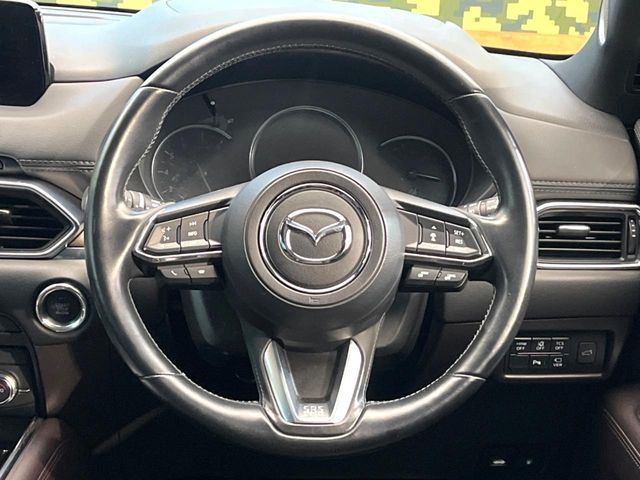 �y�����v�����X�e�A�����O�z�㎿�Ȋv���g�p���邱�ƂŁA��ɂ����������݂ƂĂ��^�]���₷���n���h���ł���