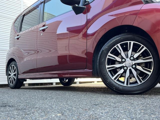 �y����14�C���`�A���~�z�C�[���z�O�ςɃ}�b�`���������A���~�z�C�[���𑕒����Ă���܂��B�e��ЊO�A���~�z�C�[����A�X�^�b�h���X�^�C�����戵�����Ă���܂��B���񂲑��k����������