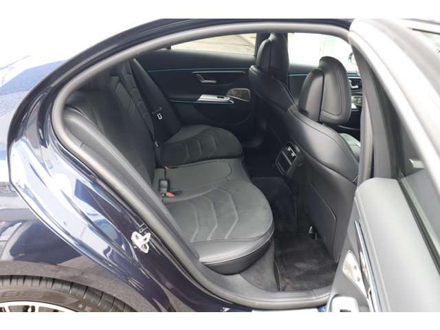 EクラスE220d アバンギャルド AMGラインパッケージ (ISG)