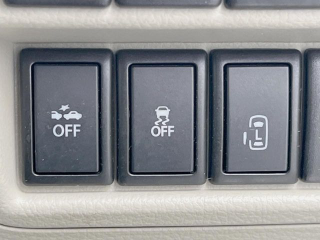 �y�p���[�X���C�h�h�A�z�X�}�[�g�L�[��^�]�Ȃ̃X�C�b�`�ŃX���C�h�h�A�̊J���\���d��������͂����ăh�A���J����K�v�������A���������q�l�ł��A�d���ו��������Ă��鎞�����N�ɊJ���߂ł��܂���