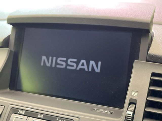 �y���[�J�[�����i�r�z�C���e���A�ɗn�����ރX�^�C���b�V���ȁu��p�݌v�v���[�J�[�i�r�𑕔��􎋔F���⑀�쐫�ȂǊ�{���\�ɂ��D��A���㎿�ȃJ�[���C�t�����y���݂��������܂��B