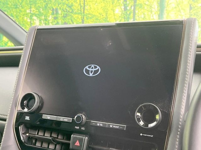 【純正ナビ】人気の純正ナビを装備しております。ナビの使いやすさはもちろん、オーディオ機能も充実!キャンプや旅行はもちろん、通勤や買い物など普段のドライブも楽しくなるはず♪