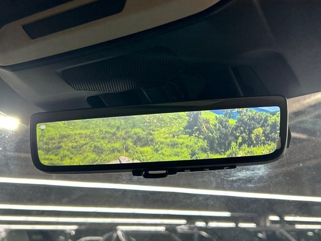 �y�X�}�[�g�����r���[�~���[�z��Ȃ̑傫�ȉו��⓯��҂Ō�����m�F���Â炢���ł����S!�J�������B�e�����ԗ�����̉f�������[���~���[���ɕ\���B�N���A�Ȏ��E�ŏ󋵂̊m�F���\�ł�!