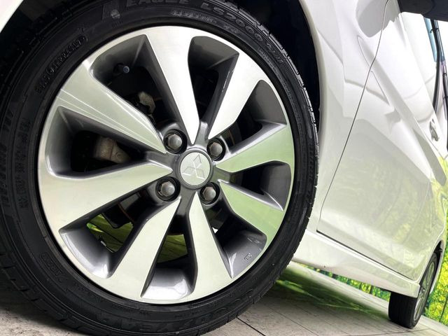 �y����15�C���`�A���~�z�C�[���z�O�ςɃ}�b�`���������A���~�z�C�[���𑕒����Ă���܂��B�e��ЊO�A���~�z�C�[����A�X�^�b�h���X�^�C�����戵�����Ă���܂��B���񂲑��k����������