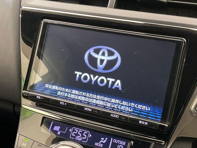 【純正9型ナビ】人気の純正ナビを装備しております。ナビの使いやすさはもちろん、オーディオ機能も充実!キャンプや旅行はもちろん、通勤や買い物など普段のドライブも楽しくなるはず♪