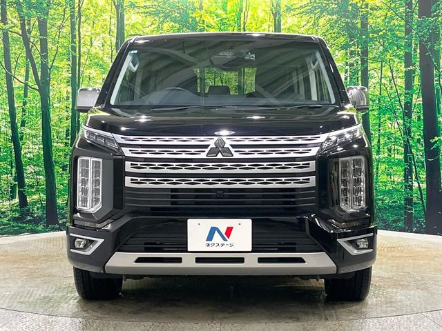 ��D�]�𒸂��Ă���܂��{�f�B�R�[�g���D�]��t���B�������x�̃K���X�疌�ŝ����͂������A�㎿�ȃc���E����������B���O����_���J�����؂Ȉ��Ԃ�ی삵�A�F�����E�򉻂�h�~�B