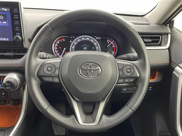 RAV42.0 アドベンチャー 4WD