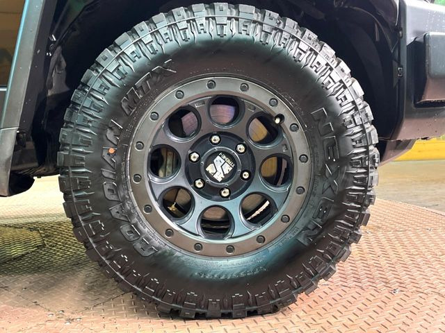 �y�A���~�z�C�[���z�O�ςɃ}�b�`�����A���~�z�C�[���𑕒����Ă���܂��B�e��A���~�z�C�[����A�X�^�b�h���X�^�C�����戵�����Ă���܂��B���񂲑��k����������