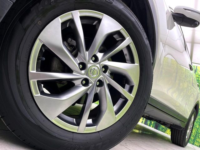 �y����18�C���`�A���~�z�C�[���z�O�ςɃ}�b�`���������A���~�z�C�[���𑕒����Ă���܂��B�e��ЊO�A���~�z�C�[����A�X�^�b�h���X�^�C�����戵�����Ă���܂��B���񂲑��k����������