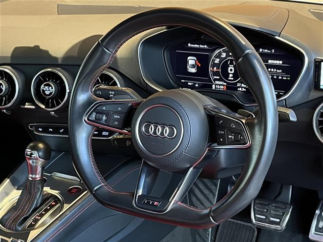 TTSクーペ2.0 TFSI クワトロ 4WD