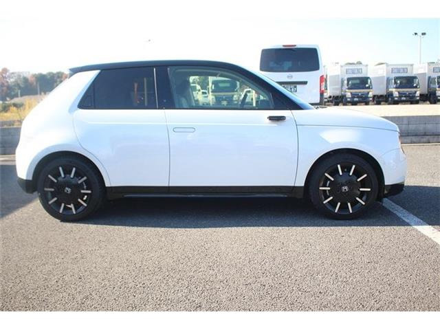 ���Ǝҗl�ւ̔̔��͂��f�肳���Ă��������܂��B �Ԍ������ԗ��̏ꍇ�́A�Ԍ����擾�������x�������z�ŕ\�����Ă���܂��B